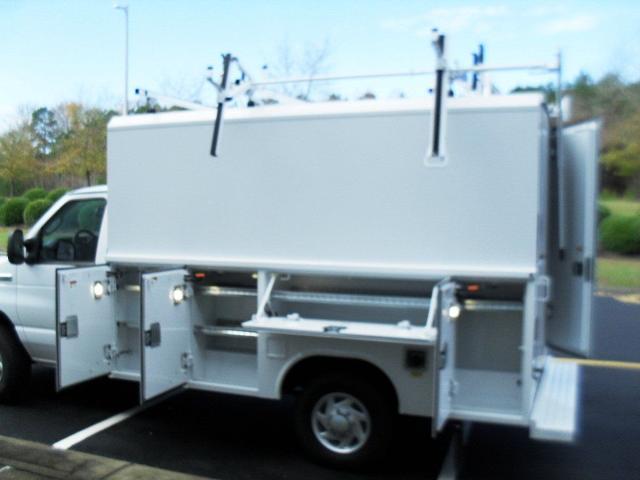 New 2025 Oxford White Ford Base image 19