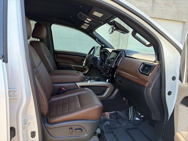 Used 2023 White Nissan  image 24