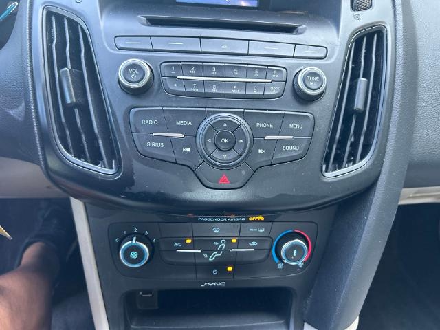Used 2017 Oxford White Ford  image 24