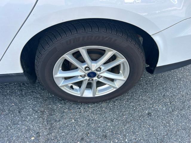 Used 2017 Oxford White Ford  image 25