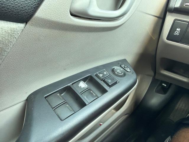 Used 2013 Gray Honda  image 19