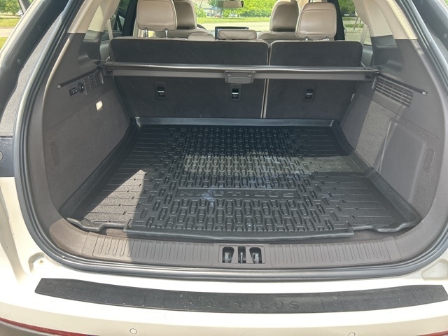 Vehicle Image 28