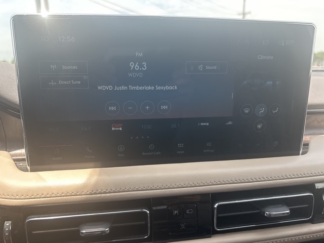 Vehicle Image 17