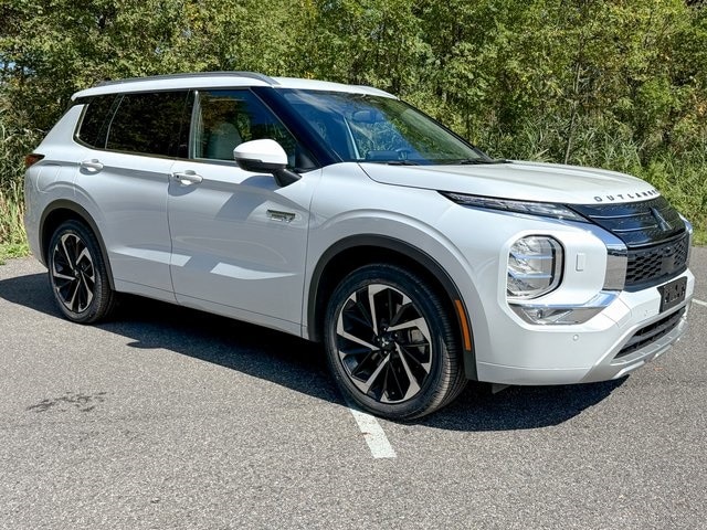 2023 Mitsubishi Outlander Phev