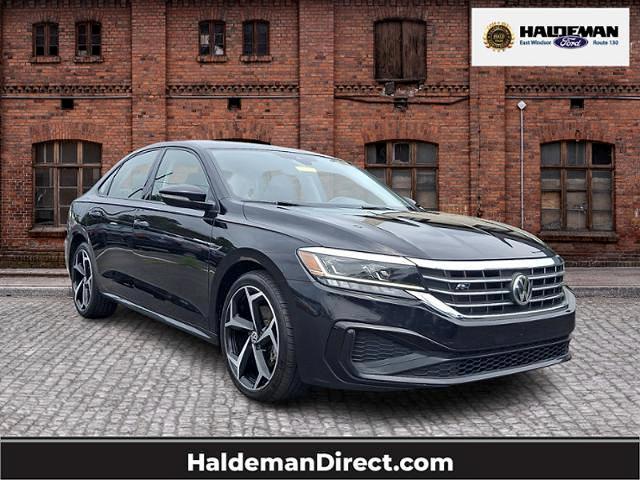 2020 Volkswagen Passat 2.0T R-Line