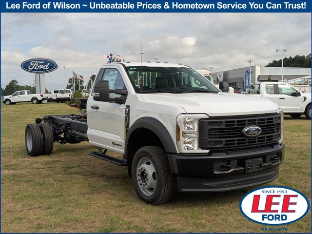 2025 Ford Super Duty F-550 DRW XL
