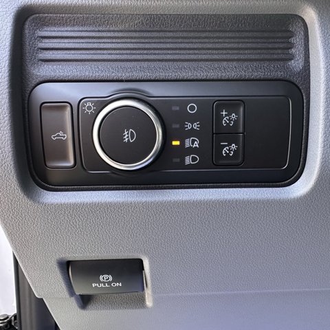 New 2026 Oxford White Ford F-250® XL image 19