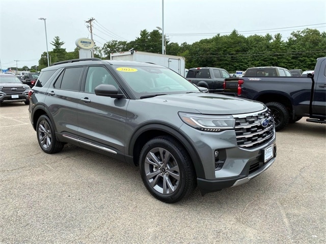 2025 Ford Explorer