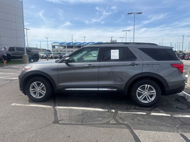 2022 Ford Explorer XLT - Photo 17