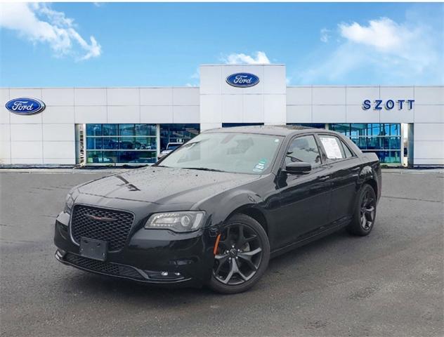 2023 Chrysler 300