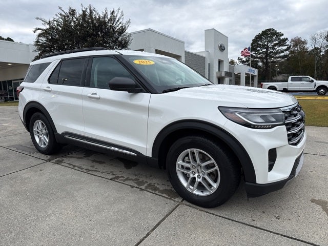 2025 Ford Explorer