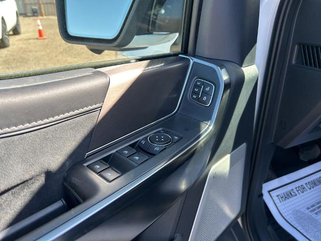New 2026 Star White Metallic Tri-Coat Ford Platinum image 65