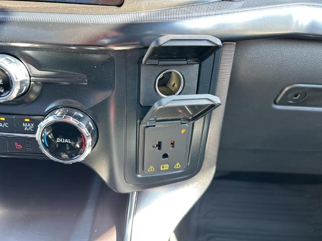 New 2026 Star White Metallic Tri-Coat Ford Platinum image 81