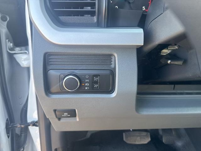 New 2026 Oxford White Ford XL image 53
