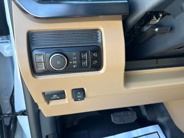 New 2026 Oxford White Ford Lariat image 62
