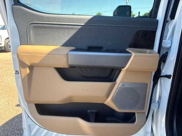 New 2026 Oxford White Ford Lariat image 71
