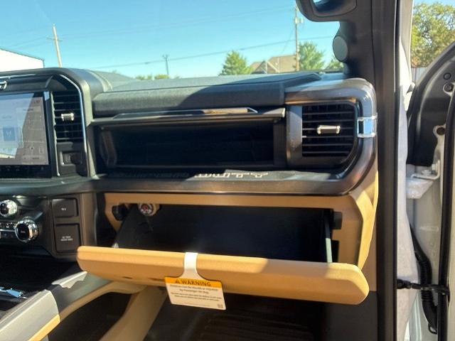 New 2026 Oxford White Ford Lariat image 80