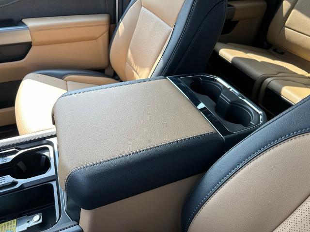 New 2026 Oxford White Ford Lariat image 81